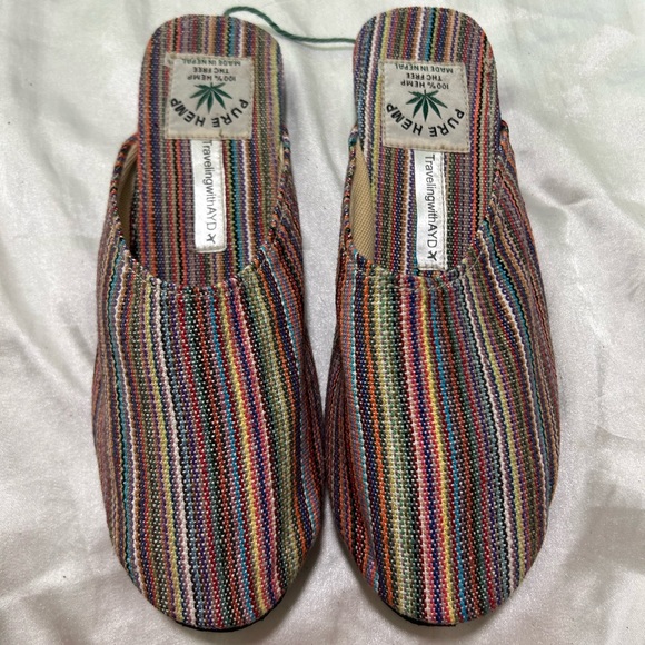 Multi Colored Natural Hemp Sandals Clogs Handmade in Nepal - Picture 1 of 4